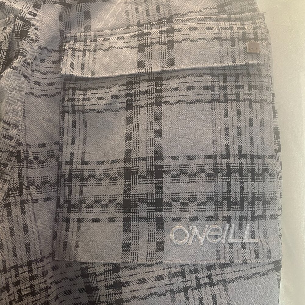 PA7011- O’Neill Freedom Series Snow Pants  Ultratech 5000  Gray Plaid Medium - Picture 9 of 10